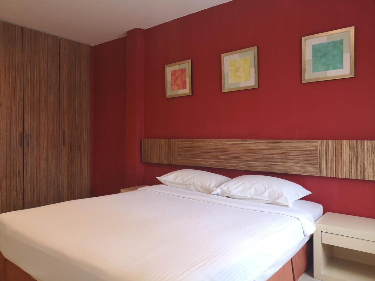 เลอแกลอรี สวีทส์ โฮเต็ล Hotel บันดาร์เสรีเบกาวัน ภายนอก รูปภาพ